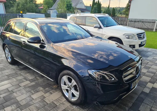 mercedes benz końskie Mercedes-Benz Klasa E cena 123900 przebieg: 128000, rok produkcji 2017 z Końskie